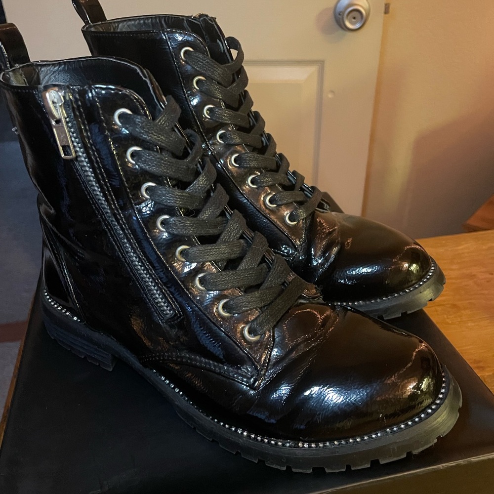 Mel Combat bootie Size 8 Black